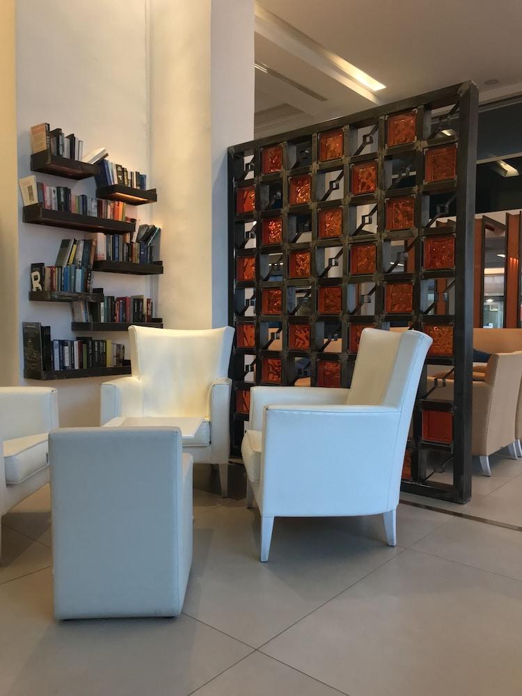 埃斯特仑酒店 依拉佩特拉 外观 照片